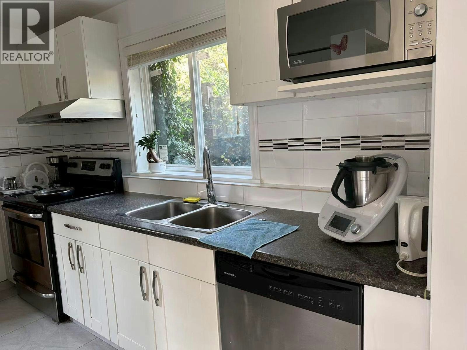Laneway House-5669 Crown Street, Vancouver, BC, V6N 0B3 - 2