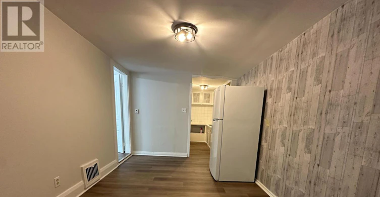 349 Eagle Street, Newmarket, ON, L3Y 1K5 - 10