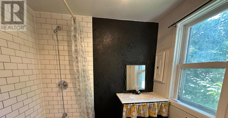 349 Eagle Street, Newmarket, ON, L3Y 1K5 - 14
