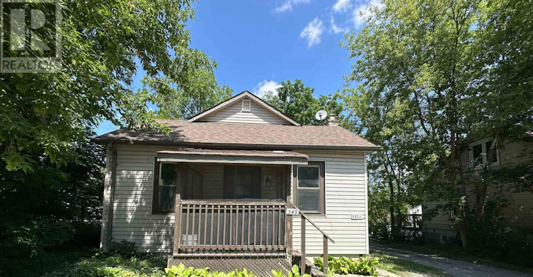 349 Eagle Street, Newmarket, ON, L3Y 1K5
