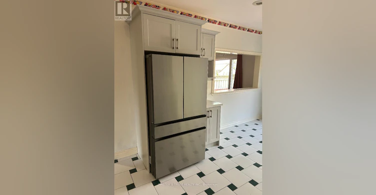 10 Buckhorn Avenue, Richmond Hill, ON, L4C 0E3 - 7