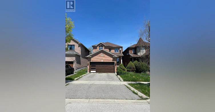10 Buckhorn Avenue, Richmond Hill, ON, L4C 0E3 - 2