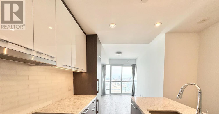 2601-488 University Avenue, Toronto, ON, M5G 0C1 - 10