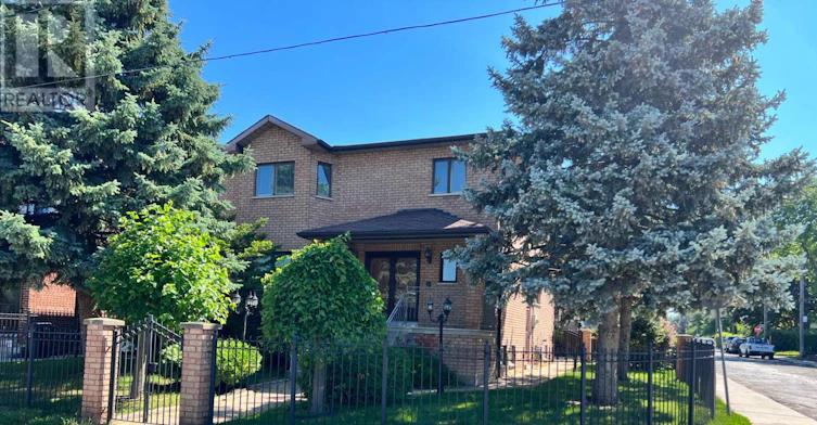 531 Lauder Avenue, Toronto, ON, M6E 3J5