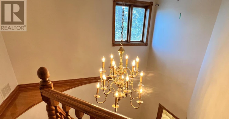 531 Lauder Avenue, Toronto, ON, M6E 3J5 - 10