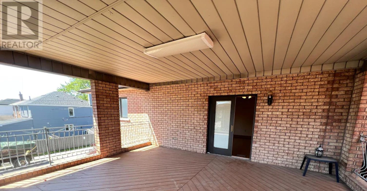 531 Lauder Avenue, Toronto, ON, M6E 3J5 - 12