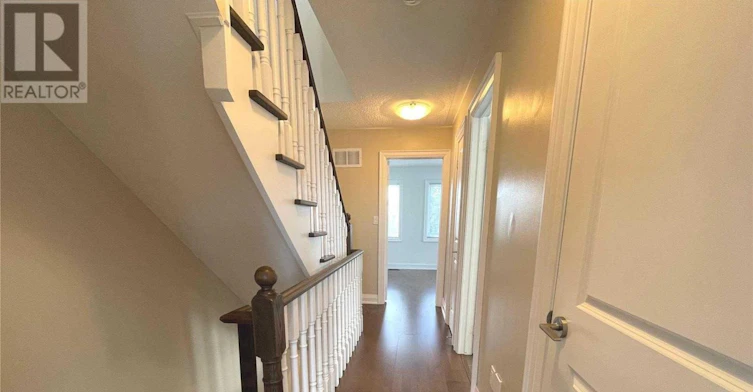 31 Ted Reeve Drive, Toronto, ON, M4E 3T7 - 13