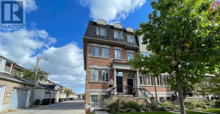 31 Ted Reeve Drive, Toronto, ON, M4E 3T7