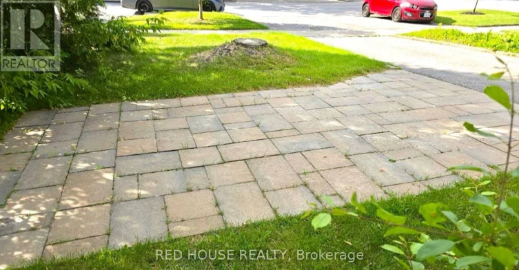21B Balsam Street SOUTH, Uxbridge, ON, L9P 1V2 - 2