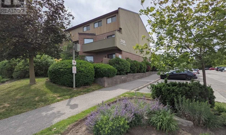 12-2035 Millway Drive SOUTH