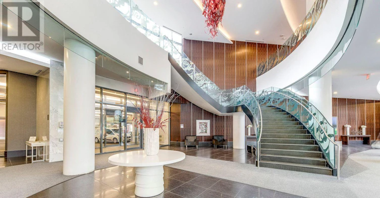 1811-5162 Yonge Street, Toronto, ON, M2N 5P6 - 4