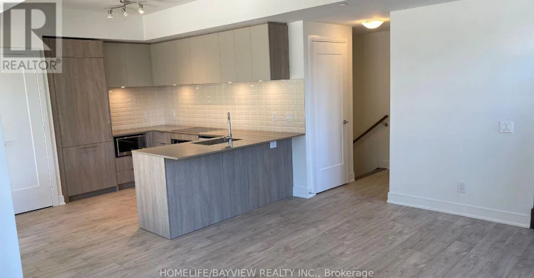 TH 101-70 Annie Craig Drive, Toronto, ON, M8V 0G2 - 5