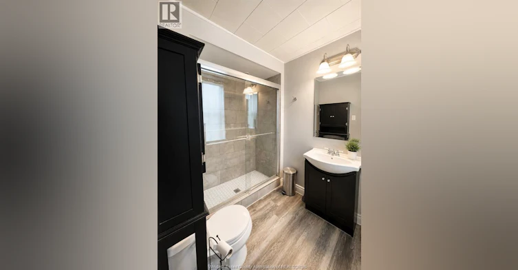 272 Mckay, Windsor, ON, N9B 1Z4 - 8