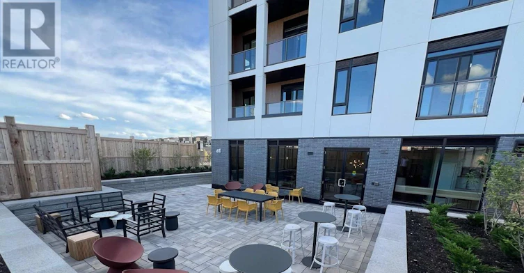 410-1440 Clarriage Court, Milton, ON, L9T 2X5 - 3