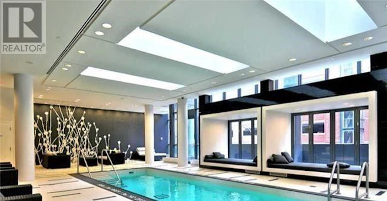 2301-770 Bay Street, Toronto, ON, M5G 1N6 - 4
