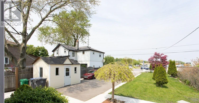 1328 Cawthra Road, Mississauga, ON, L5G 4K9 - 2