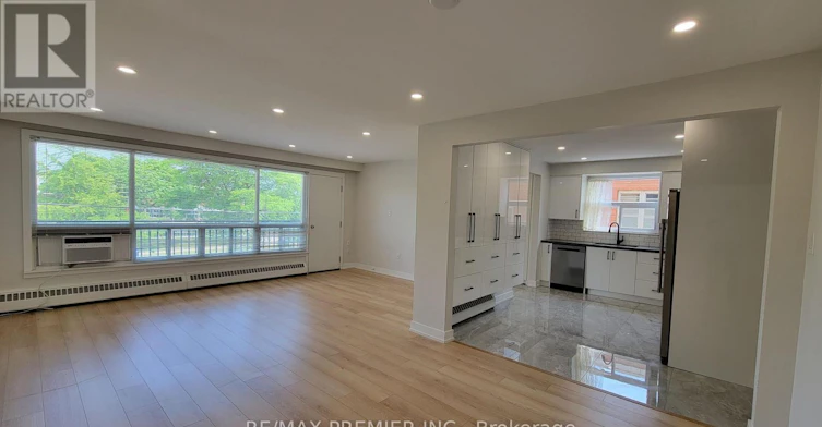 3-294 Wilmington Avenue, Toronto, ON, M3H 5K7