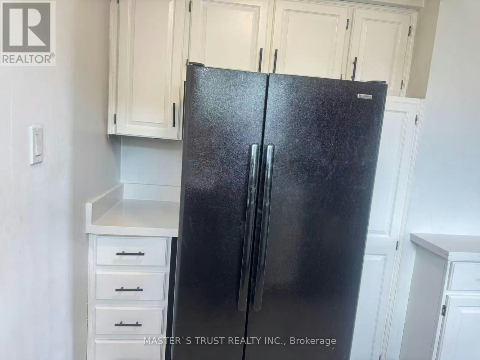 MAIN-1473 Freeport Drive, Mississauga, ON, L5C 1S7 - 8