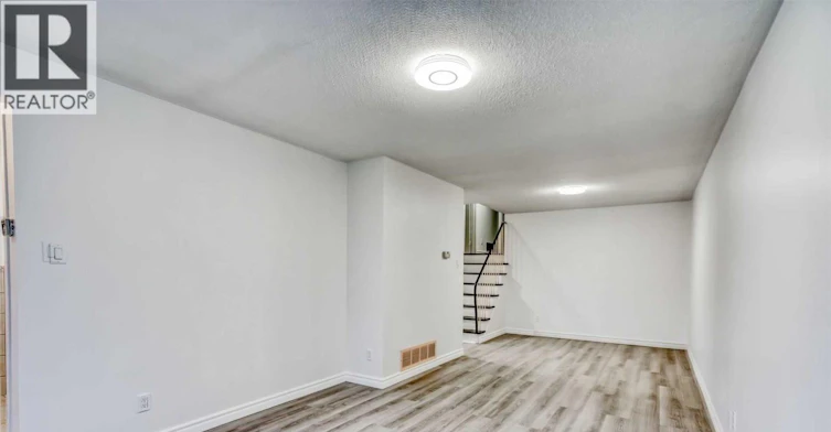 MAIN-1473 Freeport Drive, Mississauga, ON, L5C 1S7 - 6