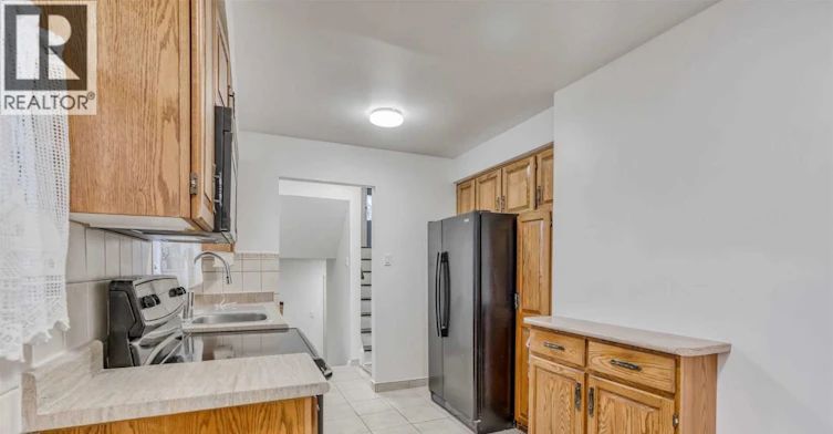MAIN-1473 Freeport Drive, Mississauga, ON, L5C 1S7 - 3
