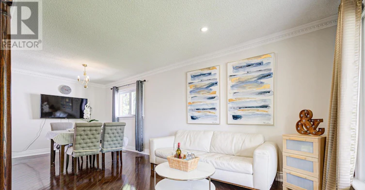 98 Weldrick Road W, Richmond Hill, ON, L4C 3T8 - 6