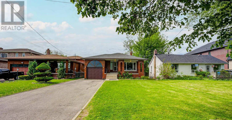 98 Weldrick Road W, Richmond Hill, ON, L4C 3T8 - 2