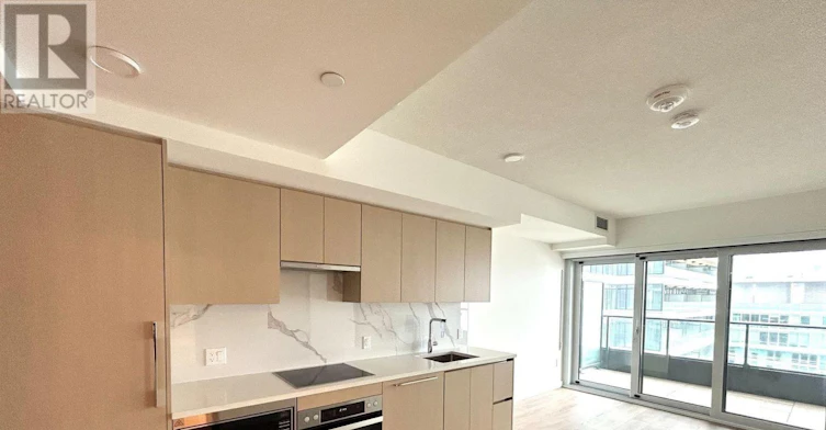 3607-3 Concord Cityplace Way, Toronto, ON, M5V 0X4 - 7