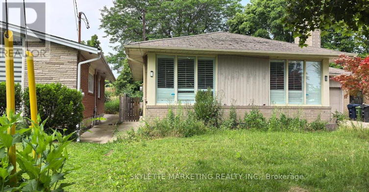 BASEMENT-34 Ravenscroft Circle, Toronto, ON, M2K 1W9 - 2
