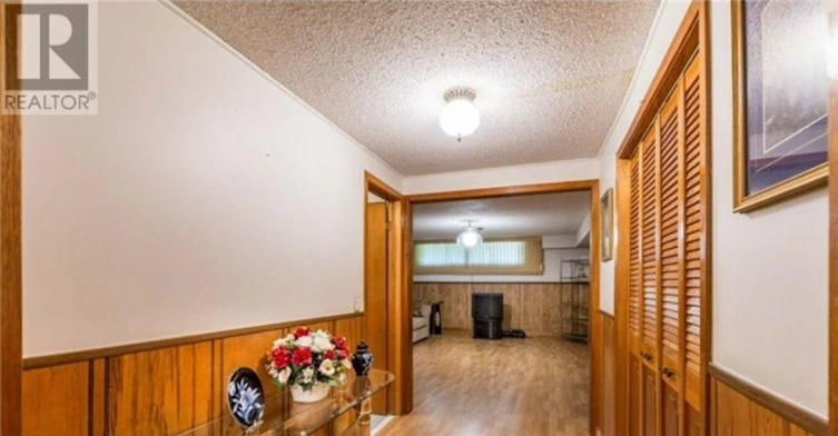 BASEMENT-114 Palmerston Avenue, Toronto, ON, M6J 2J1 - 4