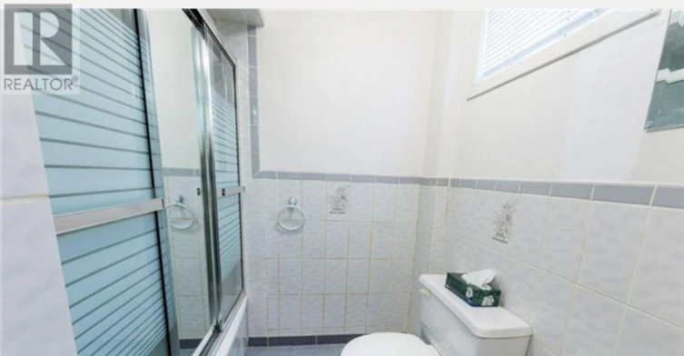 BASEMENT-114 Palmerston Avenue, Toronto, ON, M6J 2J1 - 3