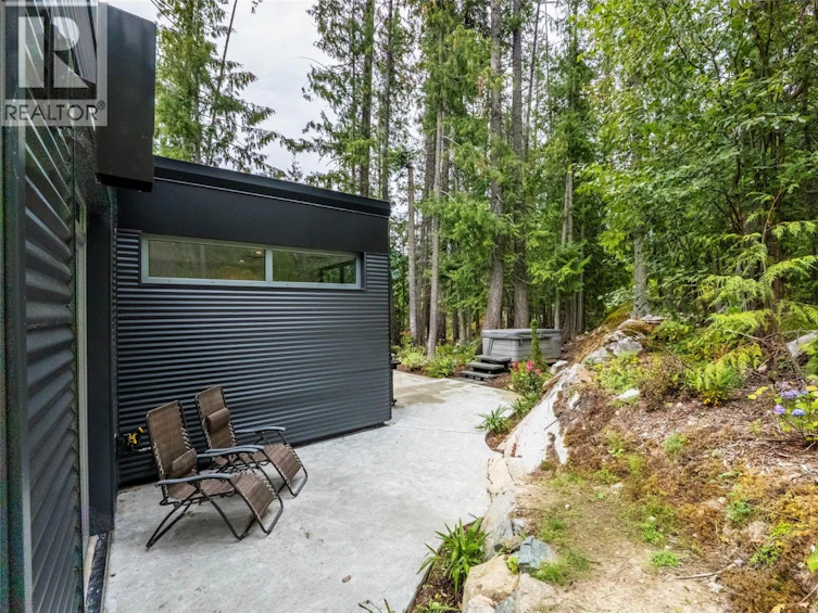 183-191 Kootenay Lake Road, Procter, BC, V1L 0B6 - 9