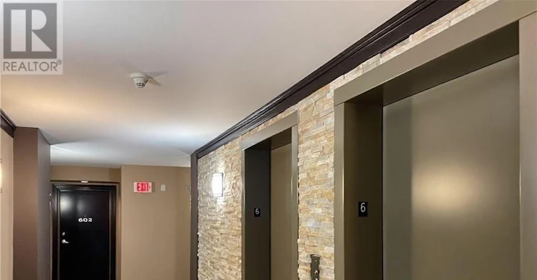 609-314 Central Park Drive, Ottawa, ON, K2C 0R2 - 2