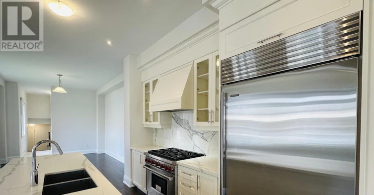 26 Callisto Lane, Richmond Hill, ON, L4C 5G9 - 2