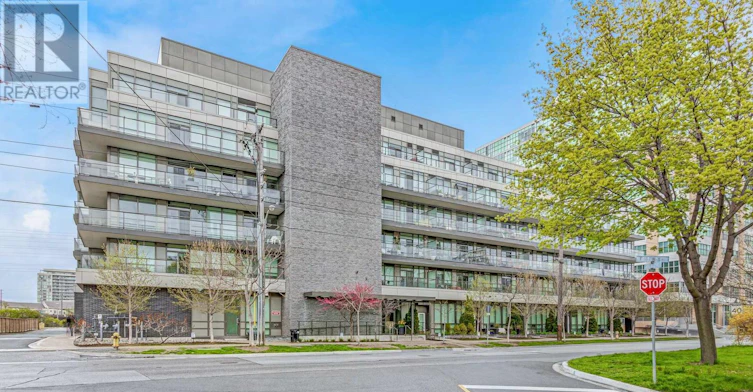 612-8 Fieldway Road, Toronto, ON, M8Z 0C3
