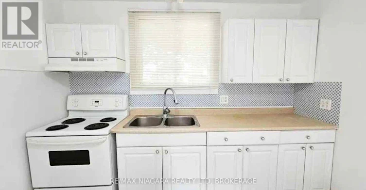 UPPER-5634 Drummond Road, Niagara Falls, ON, L2G 4L4 - 3