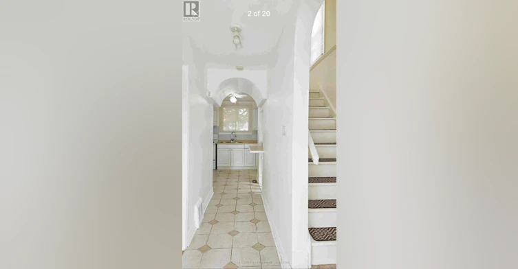 UPPER-5634 Drummond Road, Niagara Falls, ON, L2G 4L4 - 4