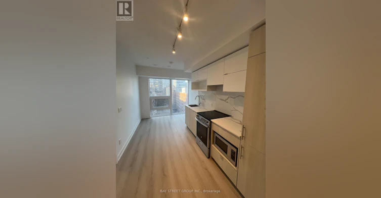 1001-100 Queen Street E, Toronto, ON, M5C 0B5 - 5