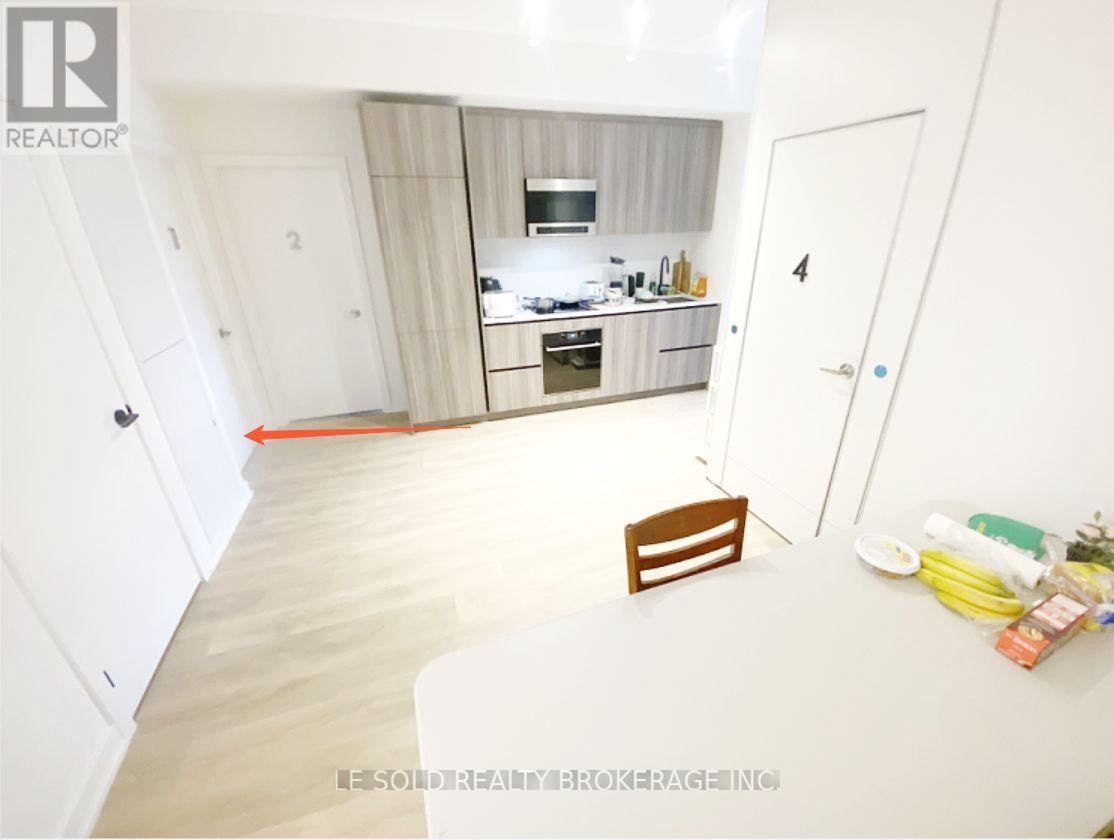 711 127 Master Bedroom Broadway Avenue, Toronto, ON, M4P 1V4 - 2