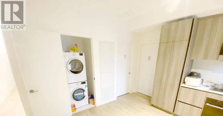 711 127 Master Bedroom Broadway Avenue, Toronto, ON, M4P 1V4 - 3