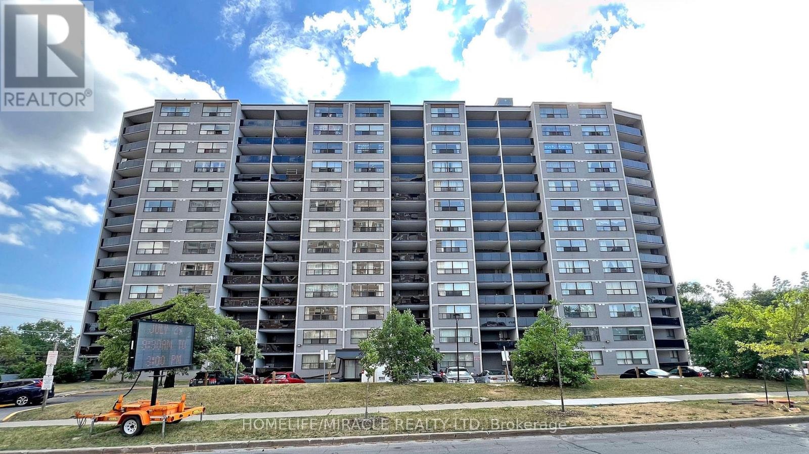 1206-10 Tobermory Drive, Toronto, ON, M3N 2Y5 - 2