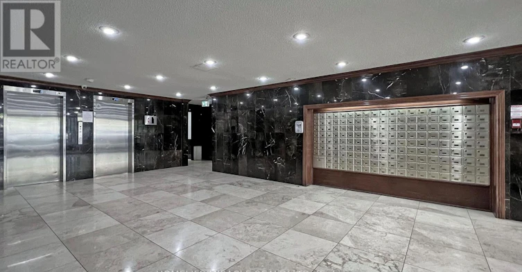 1206-10 Tobermory Drive, Toronto, ON, M3N 2Y5 - 6