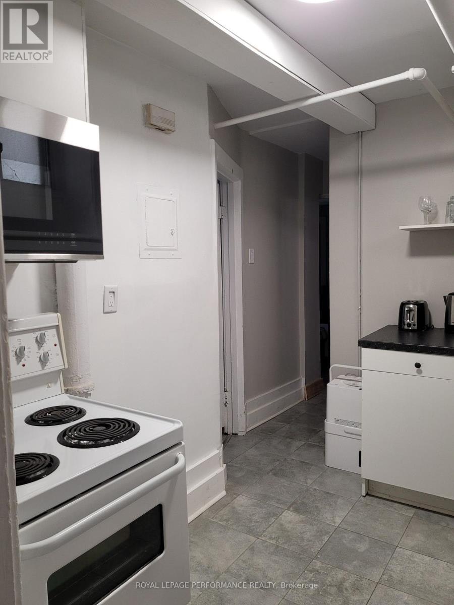 721 B Cooper Street, Ottawa, ON, K1R 5J5 - 13