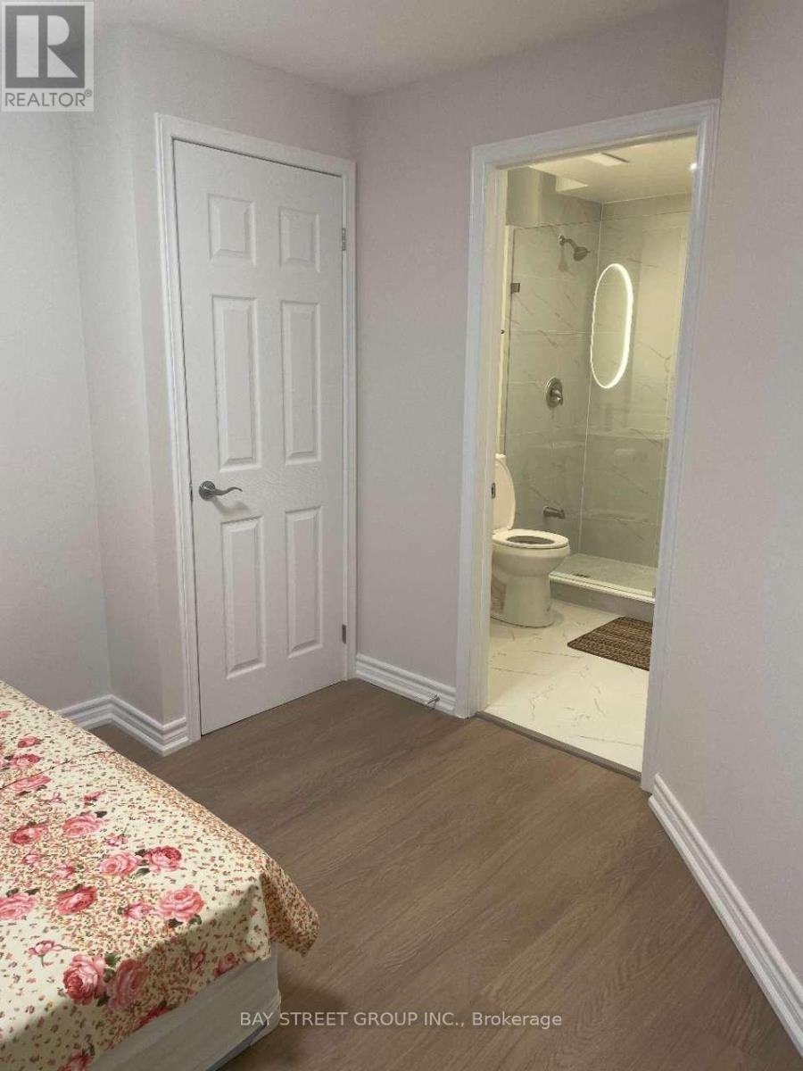 32 Herefordshire Crescent, East Gwillimbury, ON, L9N 0B7 - 10