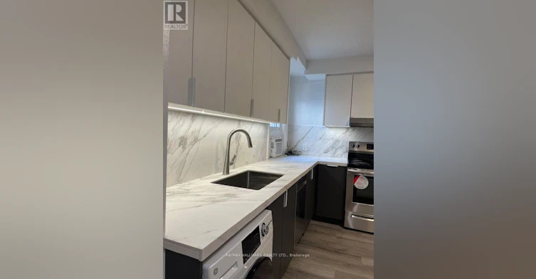 2-2961 Lakeshore Boulevard W, Toronto, ON, M8V 1Y5 - 3