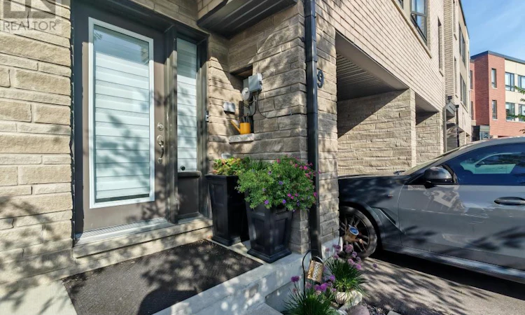 19 Woodstream Drive