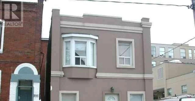 BSMT-746 Lansdowne Avenue, Toronto, ON, M6H 3Y8