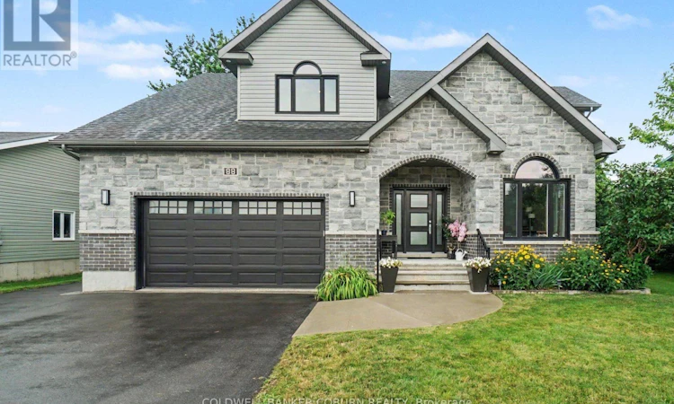 88 Tabitha Crescent