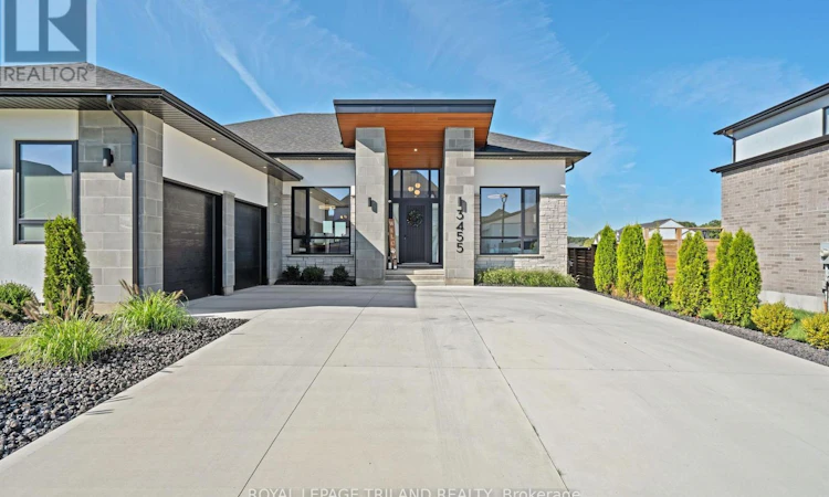 3455 Grand Oak Crossing