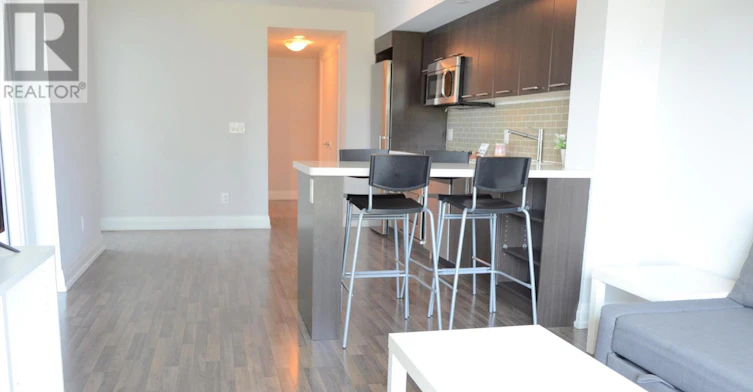 1009E-555 Wilson Avenue, Toronto, ON, M3H 0C5 - 6