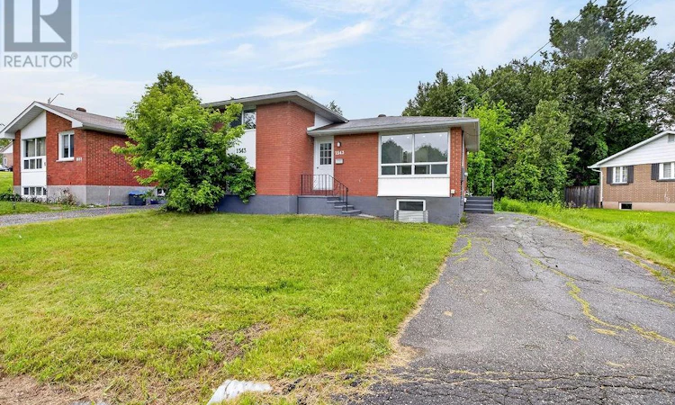 1543 Carling Crescent
